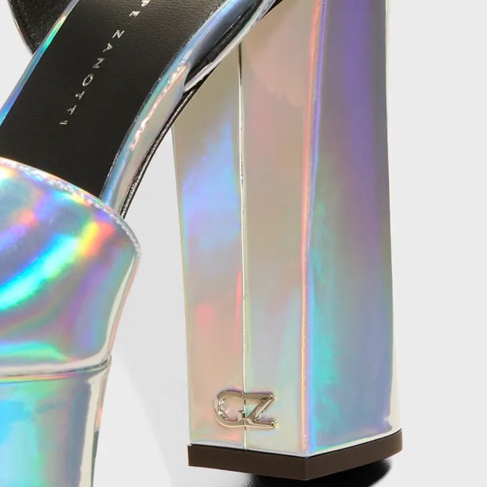 Giuseppe Zanotti
Metropolis Metallic Ankle-Strap Platform Sandals - Picture 3 of 15